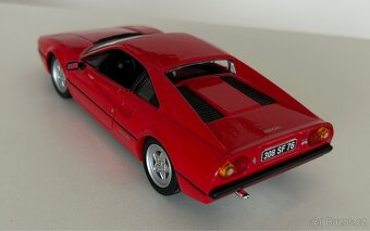 Ferrari 308 GTB 308 GTB, červená, 1975 1:24 - 3