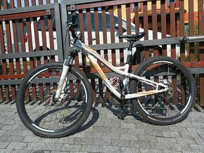 Dívčí horské kolo Specialized 26 - 3