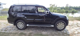 Mitsubishi Pajero 2009 - 3