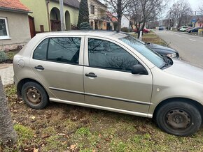 Skoda fabia 1.2 HTP 130 000km - 3