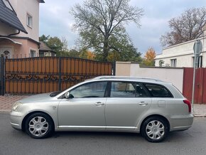 Toyota Avensis D-4D 2.0 Diesel, 85 KW. Rok 2005. Klima - 3