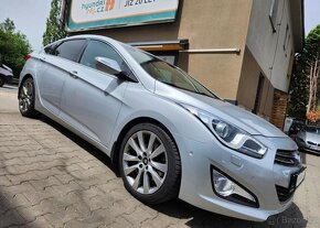 Hyundai i40 1.7-PREMIUM-KŮŽE-NAVI-KAMERA - 3