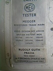 Měřící přístroj tester Megger retro starožitnost.Retro - 3