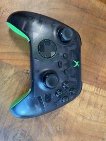 Ovladač Xbox  20. výročí - 3