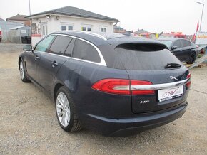 JAGUAR XF 2,2D 147kw Sportbrake Automat 12/2013 - 3