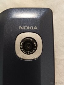 Nokia 6670 tlačítkový retro mobilní telefon - 3