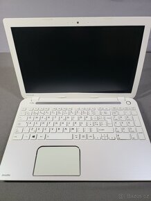 Dvojice notebooků – HP a Toshiba s kompletním balením - 3