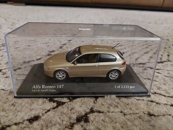 Alfa Romeo 147 facelift 2005 1:43 - Minichamps - vada - 3