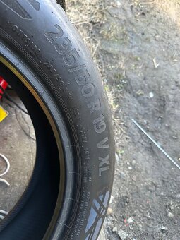 235/50r19 Continental - 3