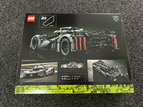 LEGO® Technic 42156 PEUGEOT 9X8 24H Le Mans Hybrid Hypercar - 3