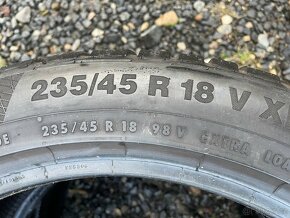 2 ks zimní pneu Continental 235/45R18 - 3