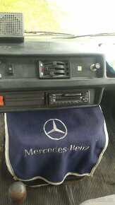 PRODÁM PŘEPRAVNÍK NA DVA KONĚ MERCEDES BENZ 409 D 65KW - 3