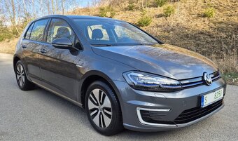 VW Golf VII e-Golf 1.maj servisní kniha perfektní stav DPH - 3