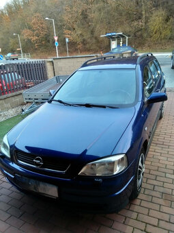 Opel Astra Caravan - 3