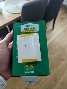 APC Back UPS Pro 550 - nový original akumulátor - 3