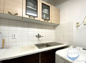 Prodej bytu 2+kk 40 m², Praha 5 - Klamovka - 3