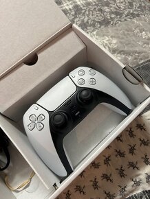 PlayStation 5 s mechanikou - 3