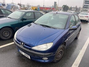 Peugeot 206 1.4 benzin, 55 KW. Rok 2001. Klima - 3