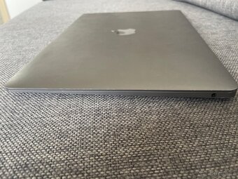 MacBook Air 2020 M1, 8GB RAM, 250GB disk - 3