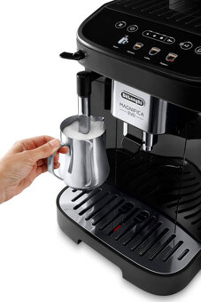 Espresso DeLonghi Magnifica Evo Ecam 290.21 B černé - 3