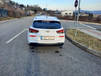 Hyundai i30 kombi 1,4 CVVT, nové v ČR, 12/2019, 45 606 km - 3