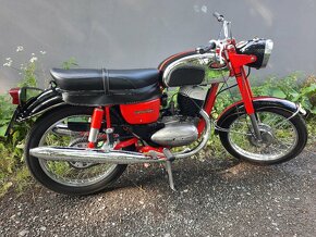 Jawa 250 Californian - 3