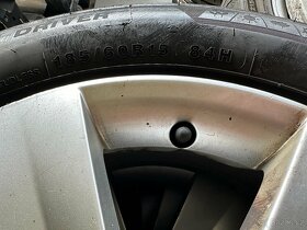 Zimní Alu sada kol Škoda 5JA601025N ET38 185/60 R15 84H - 3