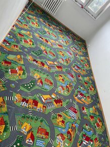 Detsky koberec autickovy, autodraha 4,66x2,63m - 3