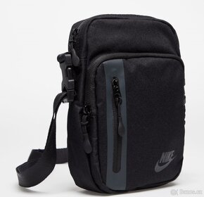 Nike Elemental Premium Crossbody Bag - 3