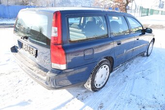 Volvo V70 2,4i AUTOMAT PO SERVISU - 3