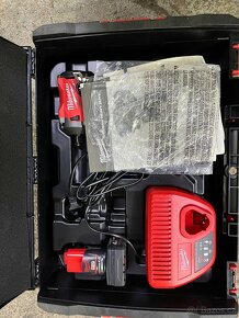 Razovy utahovak milwaukee m12 - 3