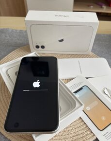 Prodám iphone 11 64gb v bílé barvě - 3