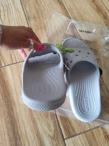 Crocs  gumové pantofle  nové - 3