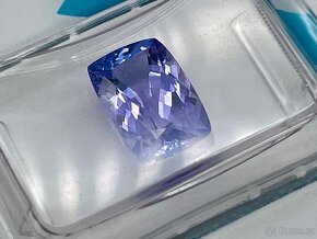 Přírodní investiční Tanzanit 2.90ct. Certifikát IGI - 3