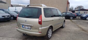 Peugeot 807 2.0i rok 2010 - 3