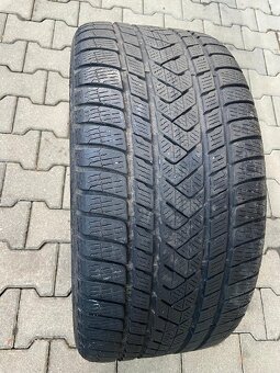 ZIMNÍ PNEU PIRELLI RUNFLAT  275/35/R20   1 kus - 3