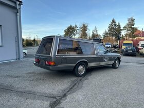 Mercedes W123 pohřební special - 3