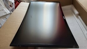 24" Samsung C24F390F - 3