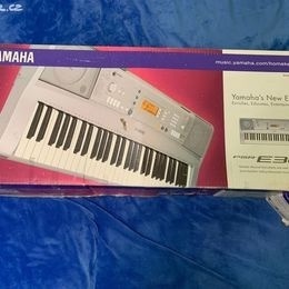 Klávesy Yamaha PSR E303 - 3