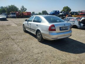 Skoda Octavia 1.6 - 3