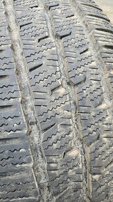 215/60R17C - 3