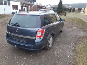 Opel Astra H combi 1,6i - 3