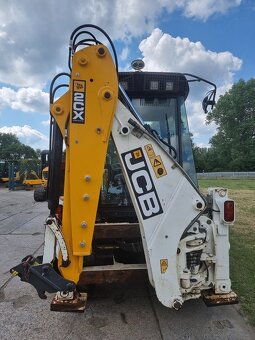 Prodám/pronajmu JCB 2CX model 2015 + hydr.kladivo - 3