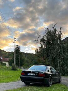 BMW E38 735i V8 - 3