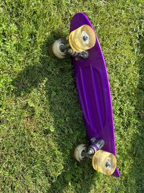 Pennyboard/Skateboard fialový - 3