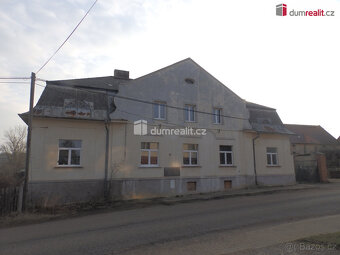Želeč u Měcholup velký RD o třech bytových jednotkách - 3