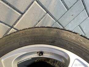 Nokian WR SUV4 225/60 R18 104H - zimní sada pneu - 3