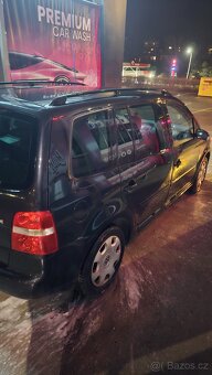 Volkswagen Touran 1.9 TDI model 239000km - 3