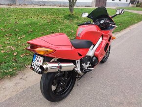 Honda VFR 800 FI - 3