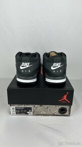 JORDAN 4 RM SP NIGELNSYLVESTER DRIVEWAY GREY - 3